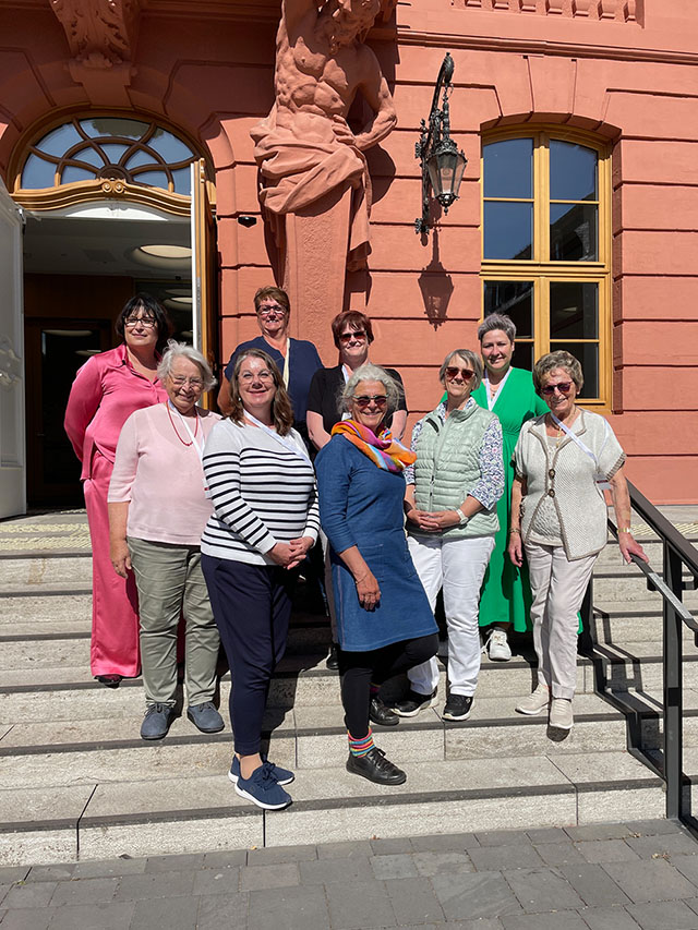 Ein erlebnisreicher Tag in Mainz – LandFrauen zu Besuch im Landtag